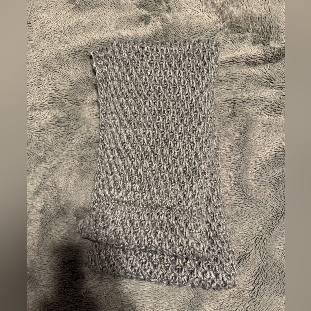Grey scarf warm! Great condition
